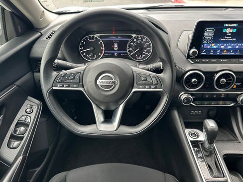 Used 2023 Nissan Sentra SV image 14