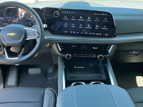 New 2026 Chevrolet Tahoe Premier w/ Sun And Tow Package AWD/4WD image 19