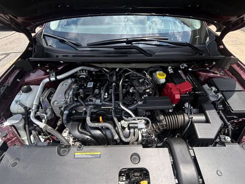 Used 2025 Nissan Sentra SV FWD image 31