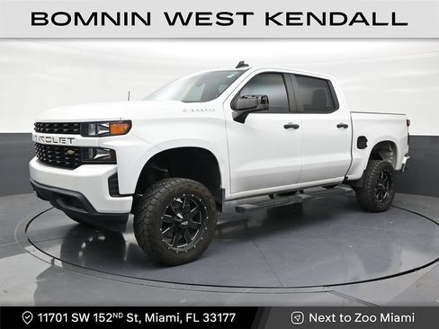 Used 2020 Chevrolet Silverado 1500 Custom w/ Custom Value Package RWD image 1