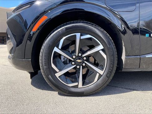 Used 2025 Chevrolet Equinox EV LT image 7