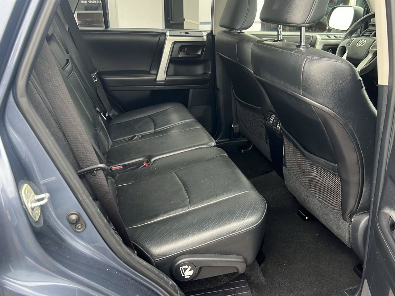 Used 2010 Toyota 4Runner Limited AWD/4WD image 11