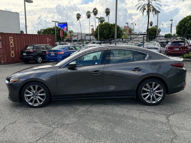 Used 2019 MAZDA MAZDA3 Sedan w/ Premium Package FWD image 4