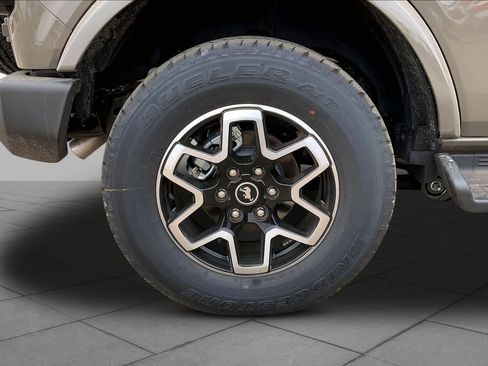 New 2026 Ford Bronco Outer Banks AWD/4WD image 11