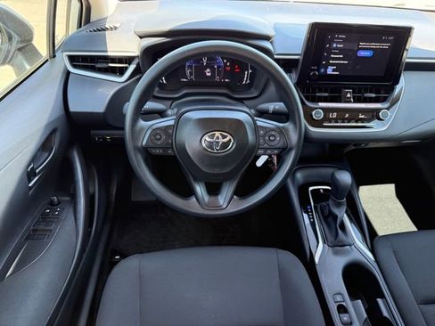 Used 2026 Toyota Corolla LE FWD image 28