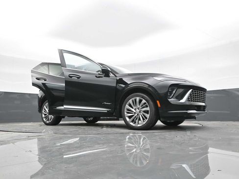 New 2025 Buick Envision Avenir image 44