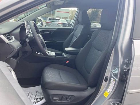 Used 2025 Toyota RAV4 XLE w/ Weather Package image 15