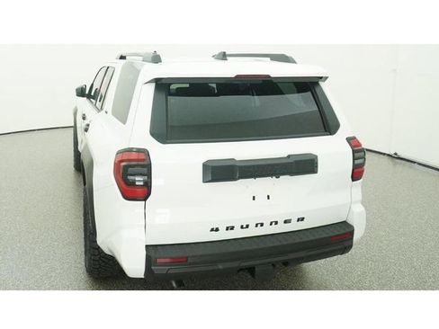 New 2026 Toyota 4Runner SR5 AWD/4WD image 6