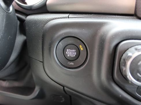 Used 2020 Jeep Gladiator Sport w/ Quick Order Package 24S AWD/4WD image 18