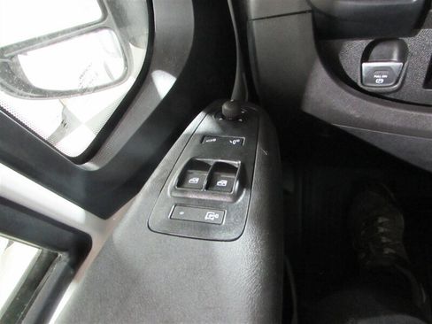 Used 2024 RAM ProMaster 2500 w/ Convenience Group image 55