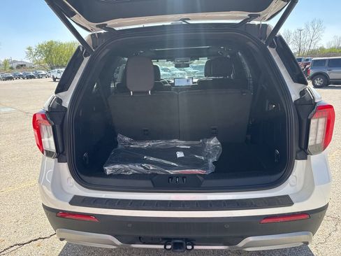 New 2026 Ford Explorer Platinum w/ LUX Leather Package AWD/4WD image 20
