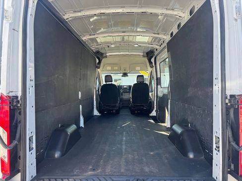 Used 2023 Ford Transit 250 Medium Roof w/ Load Area Protection Package image 23
