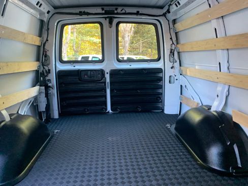 Certified 2024 Chevrolet Express 2500 w/ Driver Convenience Package image 36