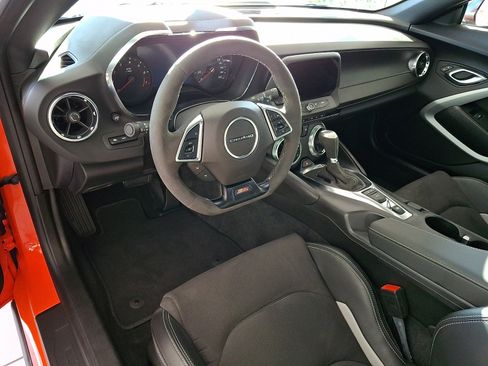 Used 2021 Chevrolet Camaro SS RWD image 11