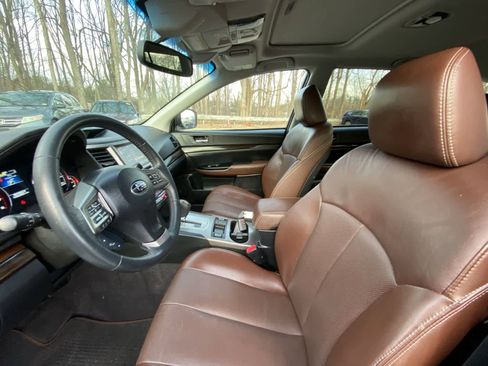 Used 2014 Subaru Outback 3.6R Limited image 21