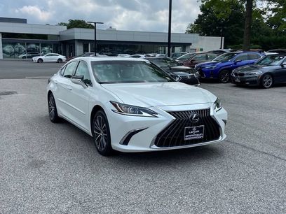 Certified 2023 Lexus ES 350 w/ Premium Package