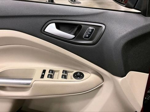 Used 2019 Ford Escape SEL AWD/4WD image 35
