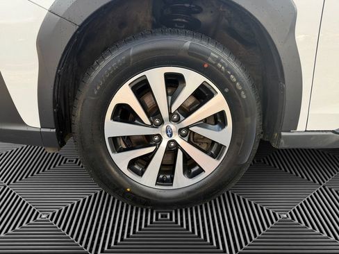 Certified 2024 Subaru Outback image 9