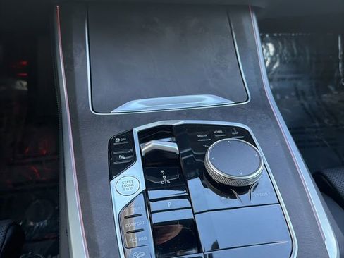 Used 2026 BMW X5 xDrive40i image 36