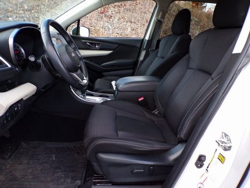 Used 2019 Subaru Ascent Premium image 18