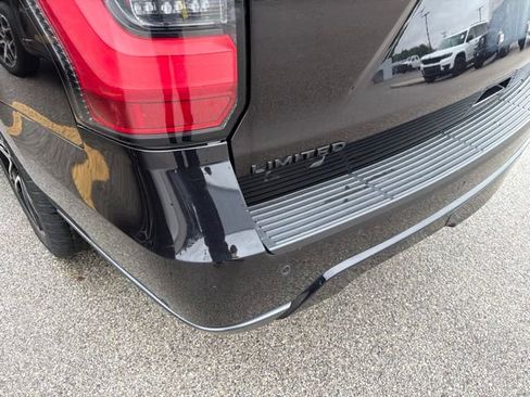 Used 2019 Ford Expedition Max Limited w/ Equipment Group 303A AWD/4WD image 5