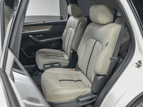 Used 2025 MAZDA CX-90 3.3 Turbo w/ Preferred Package image 30