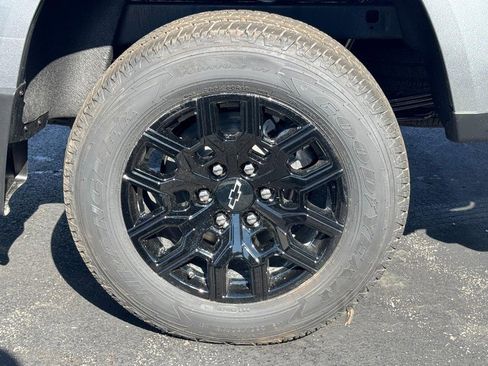 New 2026 Chevrolet Colorado W/T w/ WT Custom Package RWD image 6