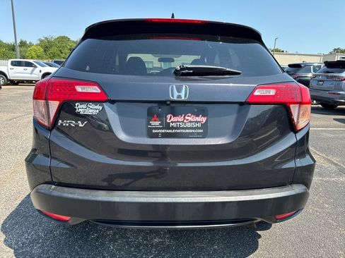 Used 2018 Honda HR-V EX image 5