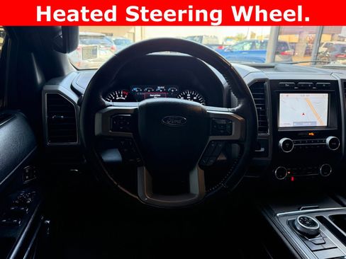 Used 2021 Ford Expedition XLT image 12