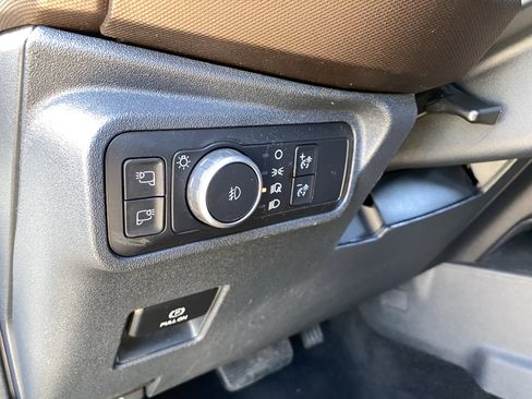 Used 2022 Ford Bronco Outer Banks image 18