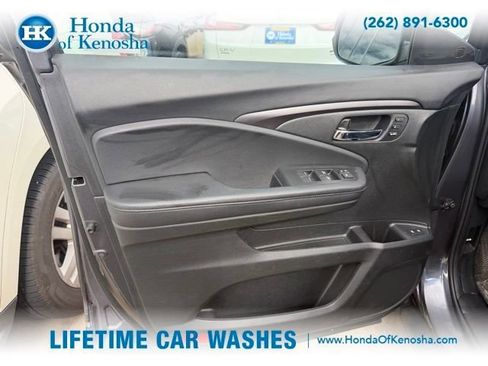 Used 2022 Honda Pilot Special Edition image 6