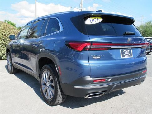 Used 2026 Buick Enclave Preferred image 4