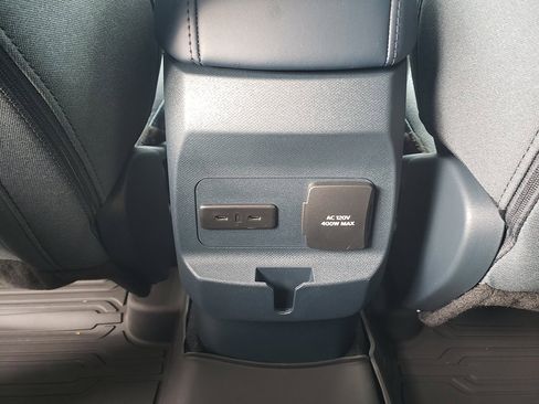 New 2025 Ford Maverick XLT w/ XLT Luxury Package image 15