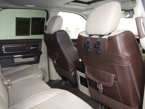 Used 2018 RAM 2500 Longhorn w/ Longhorn Southfork Package image 32