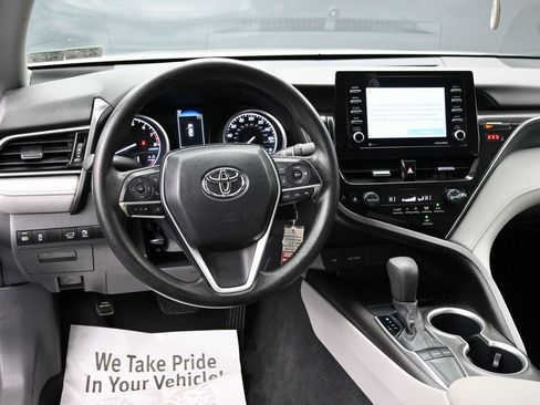 Used 2024 Toyota Camry LE image 28