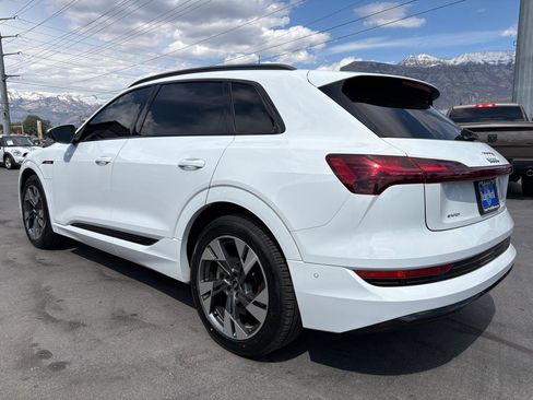 Used 2021 Audi e-tron Premium w/ Convenience Plus Package AWD/4WD image 5