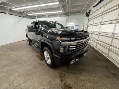 Used 2023 Chevrolet Silverado 3500 High Country w/ Z71 Off-Road Package image 8