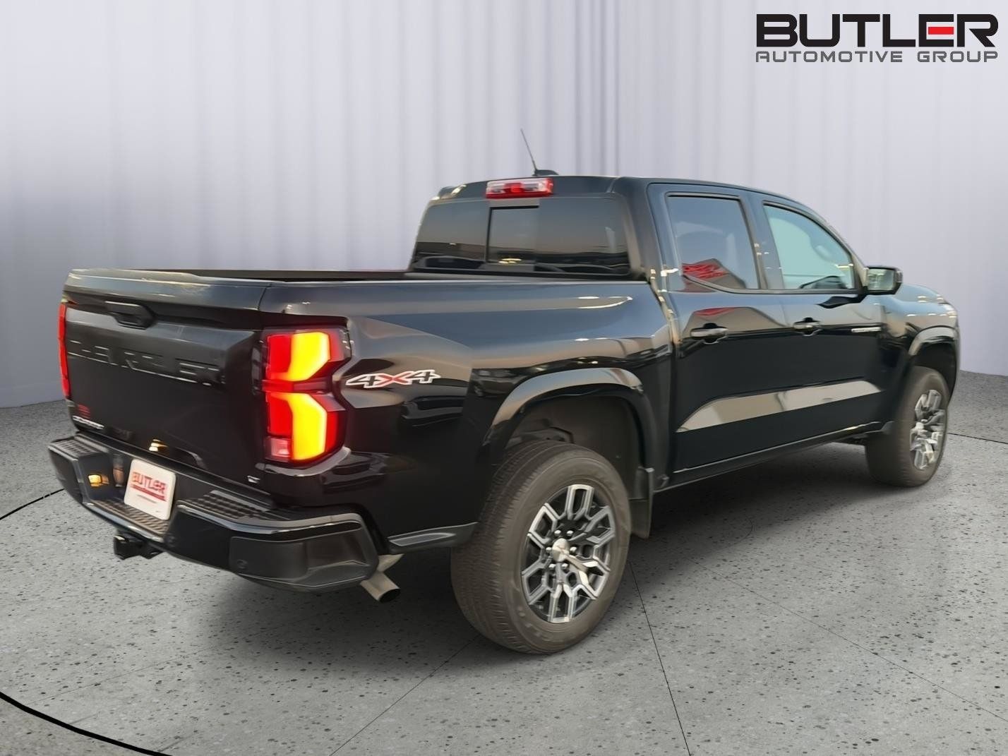 Used 2023 Chevrolet Colorado LT w/ LT Convenience Package III AWD/4WD image 6