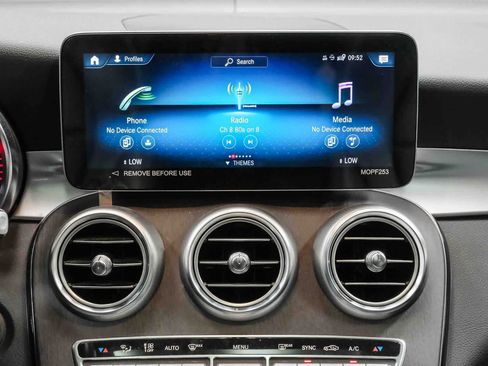 Certified 2022 Mercedes-Benz GLC 300 image 17