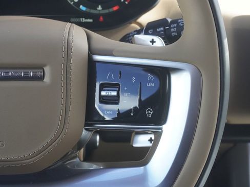 New 2026 Land Rover Range Rover SE image 13