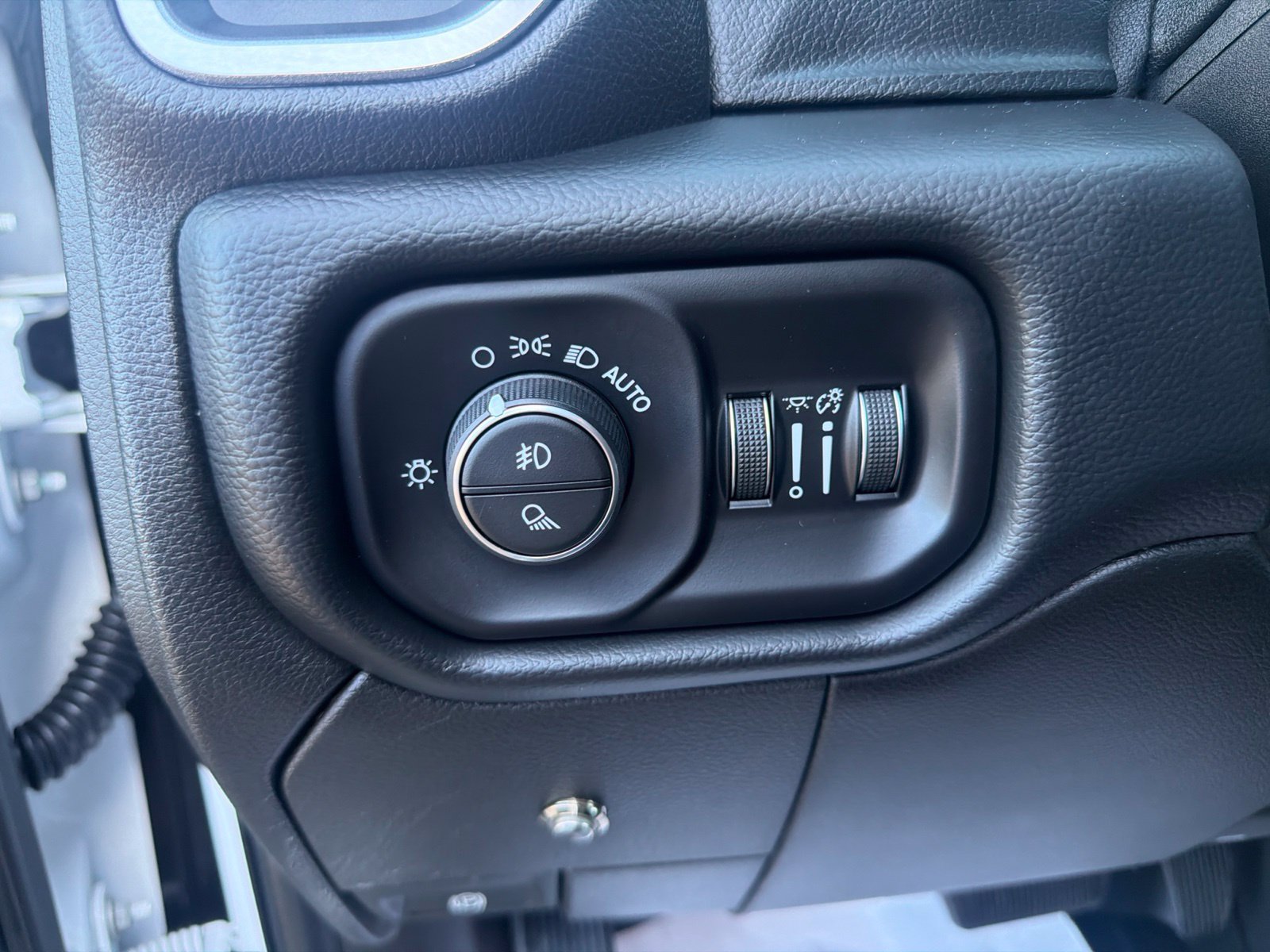 Used 2019 RAM 3500 Big Horn AWD/4WD image 17