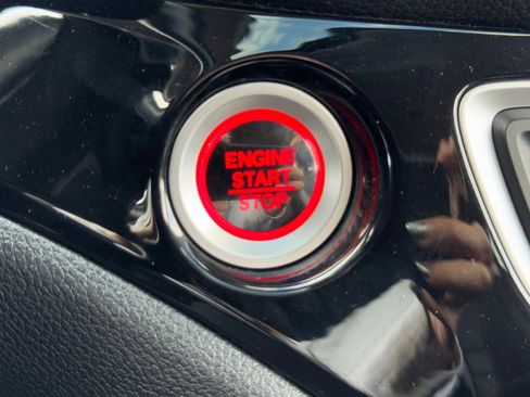 Used 2021 Honda Pilot Touring image 23