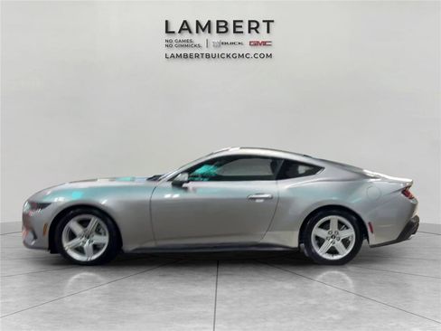 Used 2026 Ford Mustang Premium RWD image 2