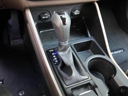 Used 2020 Hyundai Tucson Limited image 27