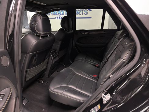 Used 2016 Mercedes-Benz GLE 63 AMG 4MATIC image 34