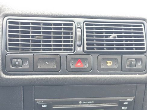 Used 2004 Volkswagen GTI 1.8T image 28