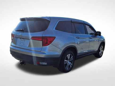 Used 2017 Honda Pilot EX image 8