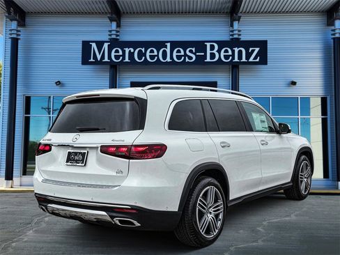 New 2026 Mercedes-Benz GLS 450 4MATIC image 6