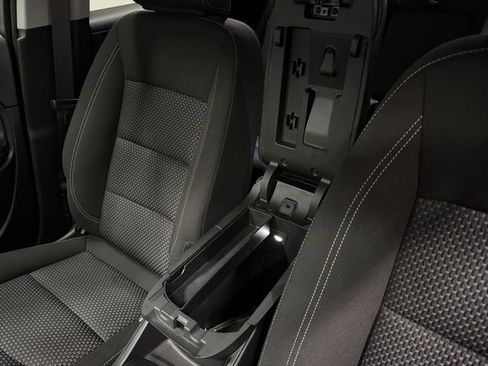 Used 2023 GMC Terrain SLE image 21