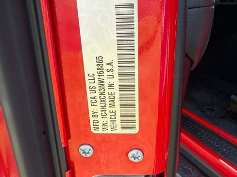 Used 2022 Jeep Wrangler Rubicon AWD/4WD image 12